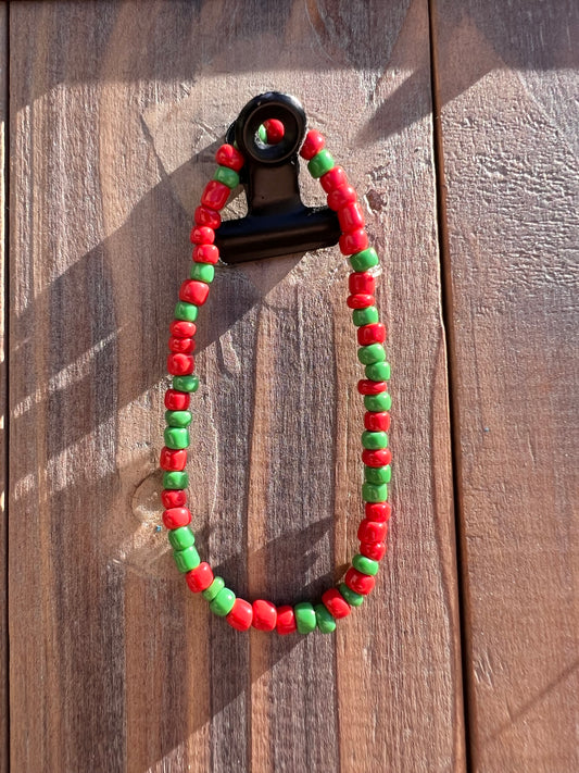 Red and Green seed bead bracelet