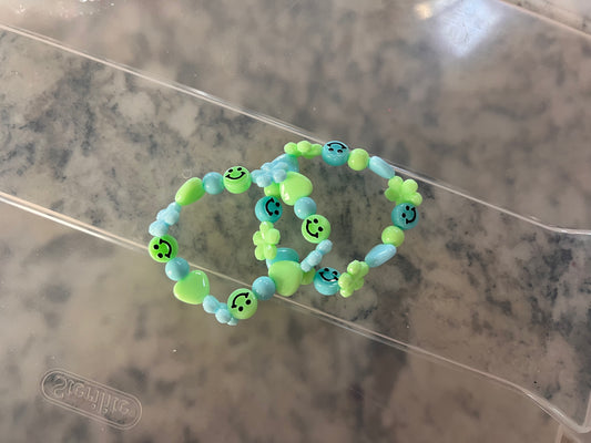 Kid’s blue/green bracelet